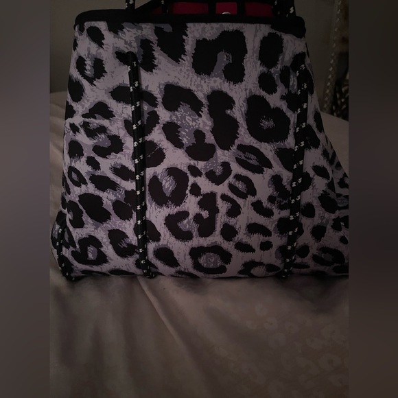 neoprene tote - Picture 2 of 8